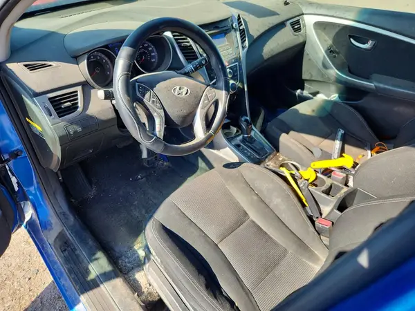 KMHD35LH4HU350013 2017 HYUNDAI ELANTRA - Image 8