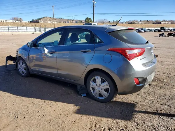 KMHD35LH4HU356846 2017 HYUNDAI ELANTRA - Image 2