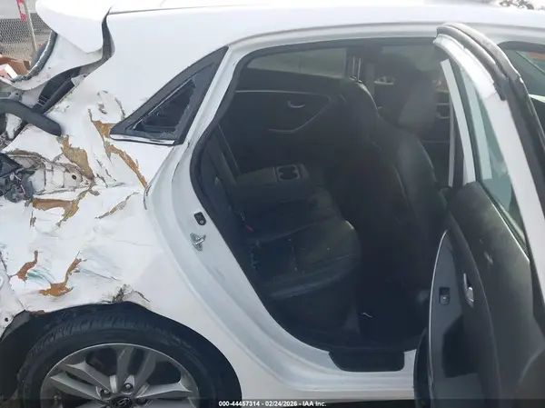 KMHD35LH4HU360329 2017 HYUNDAI ELANTRA - Image 8
