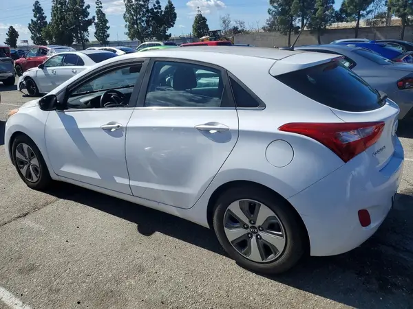 KMHD35LH4HU360959 2017 HYUNDAI ELANTRA - Image 2