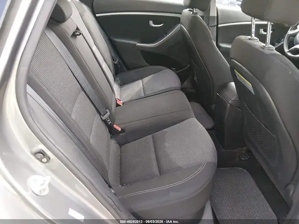 KMHD35LH4HU367488 2017 HYUNDAI ELANTRA - Image 8