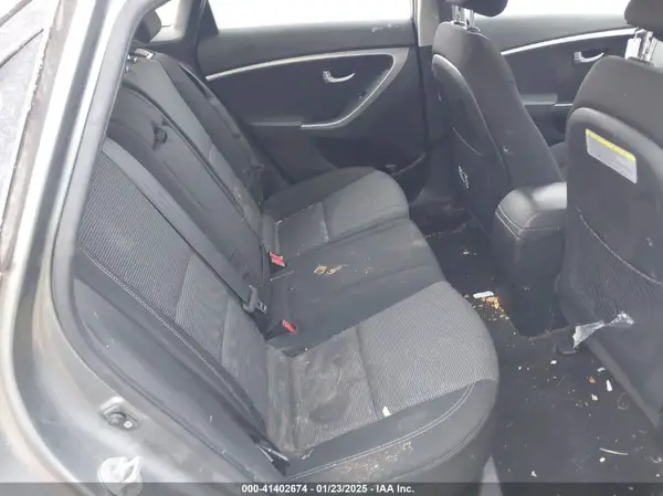 KMHD35LH4HU375767 2017 HYUNDAI ELANTRA - Image 8