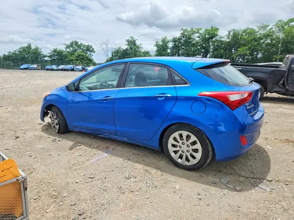KMHD35LH4HU375932 2017 HYUNDAI ELANTRA - Image 2