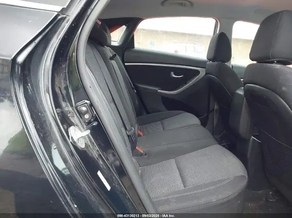 KMHD35LH4HU377003 2017 HYUNDAI ELANTRA - Image 8
