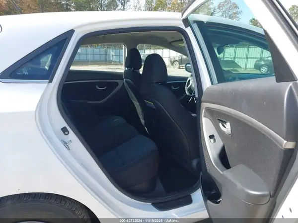 KMHD35LH4HU382024 2017 HYUNDAI ELANTRA - Image 8