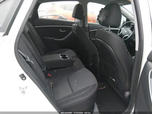 KMHD35LH4HU383271 2017 HYUNDAI ELANTRA - Image 8