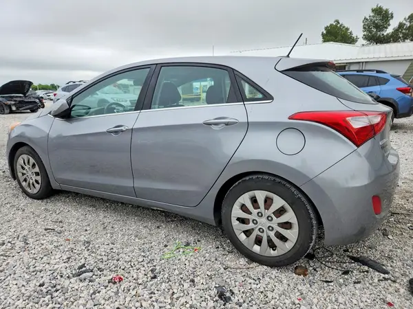 KMHD35LH5GU256480 2016 HYUNDAI ELANTRA - Image 2