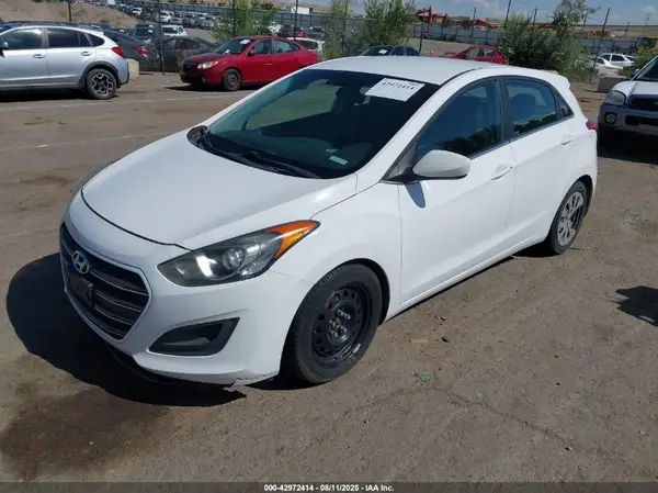 KMHD35LH5GU257905 2016 HYUNDAI ELANTRA - Image 2
