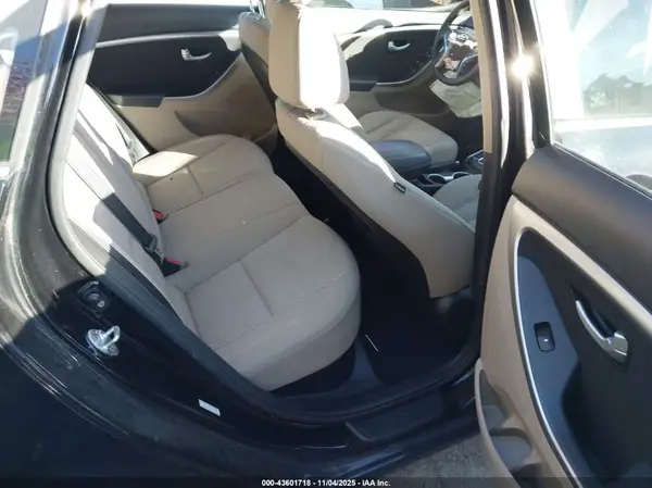 KMHD35LH5GU259265 2016 HYUNDAI ELANTRA - Image 8