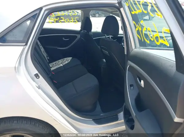 KMHD35LH5GU260545 2016 HYUNDAI ELANTRA - Image 8