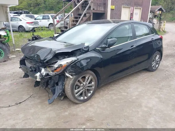 KMHD35LH5GU261789 2016 HYUNDAI ELANTRA - Image 2