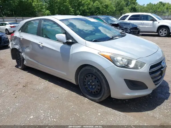 KMHD35LH5GU263056 2016 HYUNDAI ELANTRA - Image 1