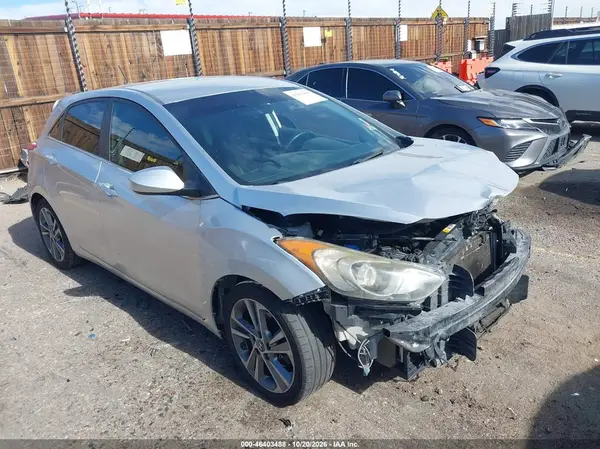 KMHD35LH5GU263185 2016 HYUNDAI ELANTRA - Image 1