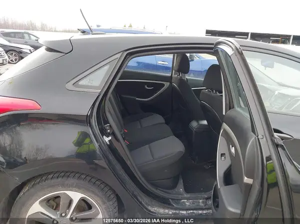KMHD35LH5GU268502 2016 HYUNDAI ELANTRA - Image 8