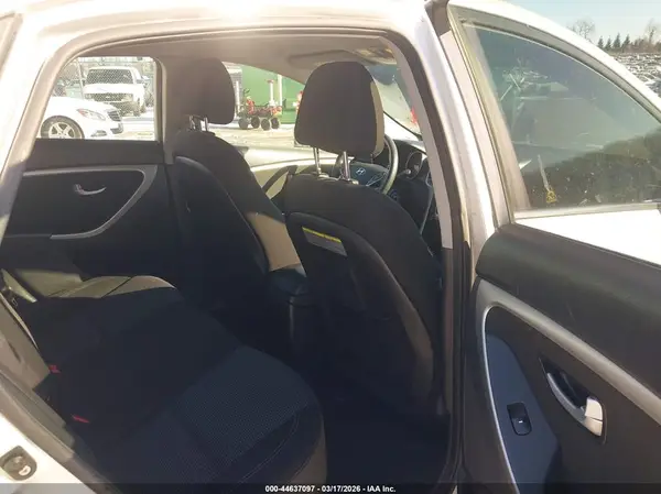 KMHD35LH5GU270072 2016 HYUNDAI ELANTRA - Image 8