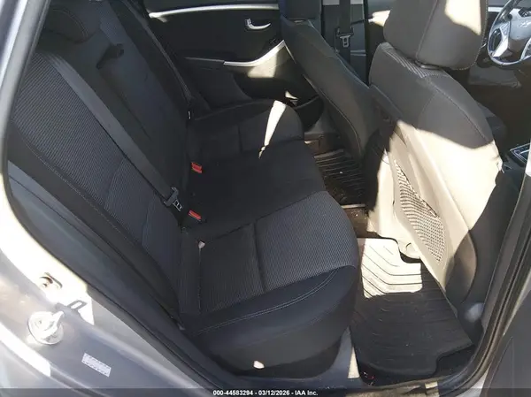 KMHD35LH5GU271545 2016 HYUNDAI ELANTRA - Image 8