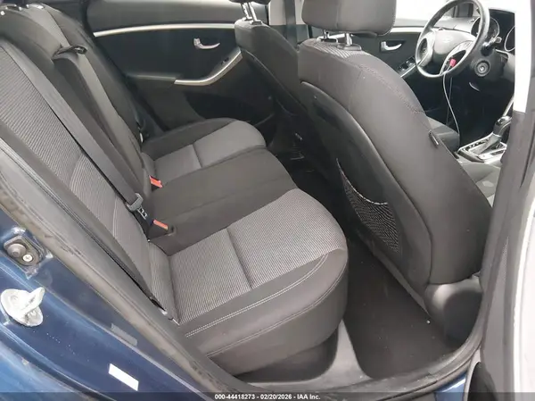 KMHD35LH5GU272422 2016 HYUNDAI ELANTRA - Image 8