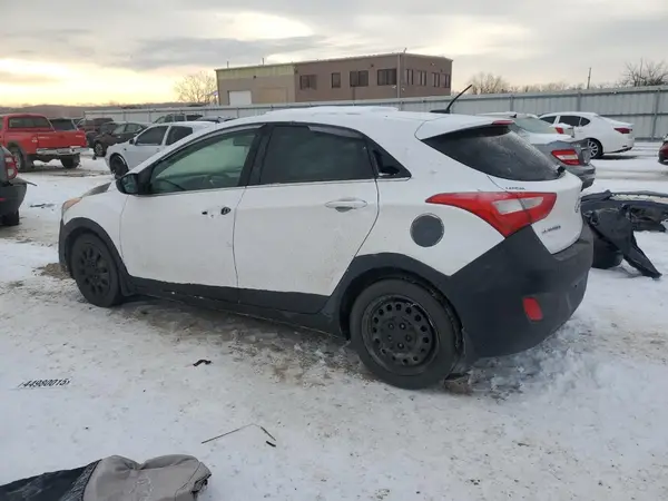 KMHD35LH5GU272680 2016 HYUNDAI ELANTRA - Image 2