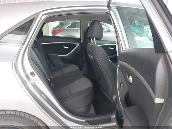 KMHD35LH5GU276177 2016 HYUNDAI ELANTRA - Image 8