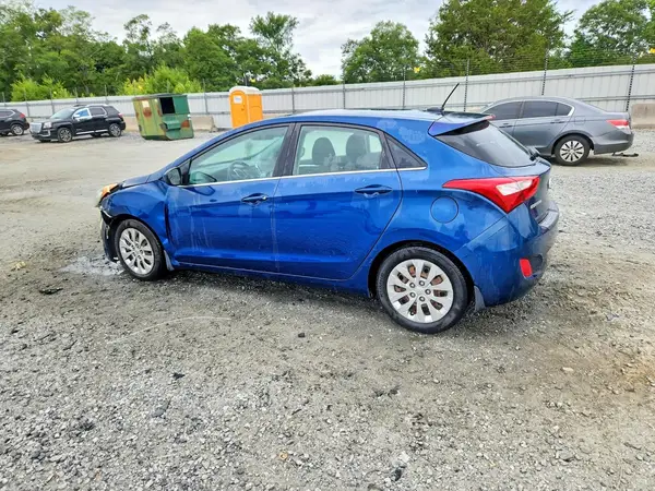 KMHD35LH5GU276406 2016 HYUNDAI ELANTRA - Image 2
