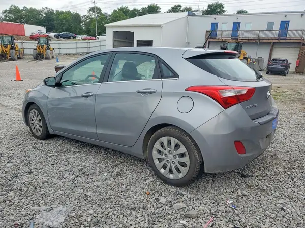 KMHD35LH5GU283646 2016 HYUNDAI ELANTRA - Image 2