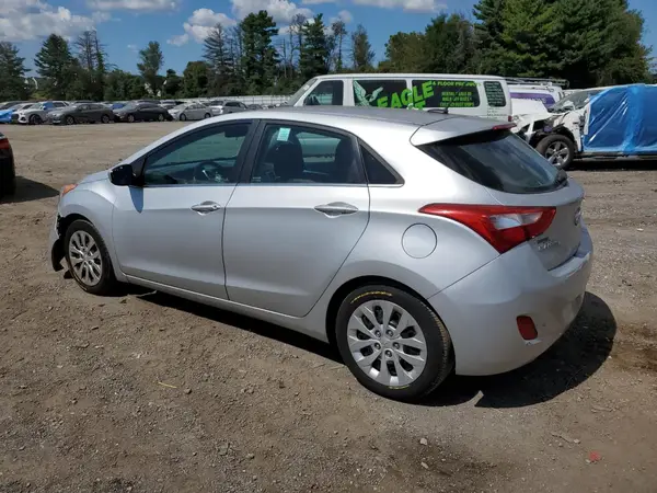 KMHD35LH5GU284800 2016 HYUNDAI ELANTRA - Image 2