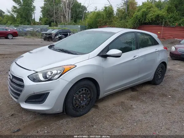 KMHD35LH5GU286403 2016 HYUNDAI ELANTRA - Image 2