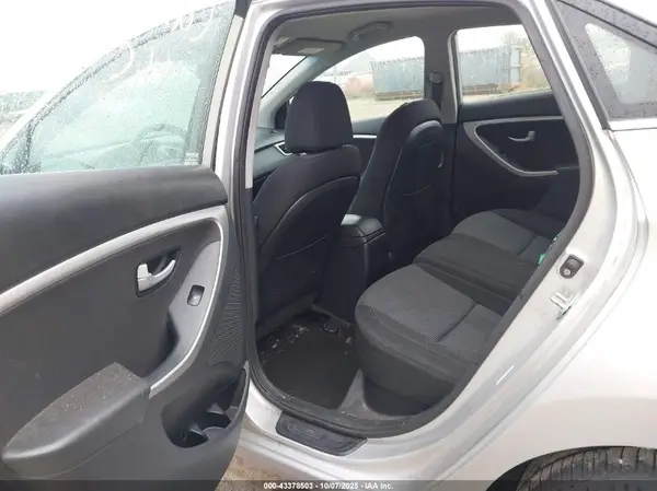 KMHD35LH5GU286403 2016 HYUNDAI ELANTRA - Image 8