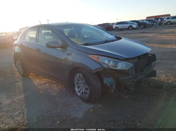KMHD35LH5GU293089 2016 HYUNDAI ELANTRA - Image 1