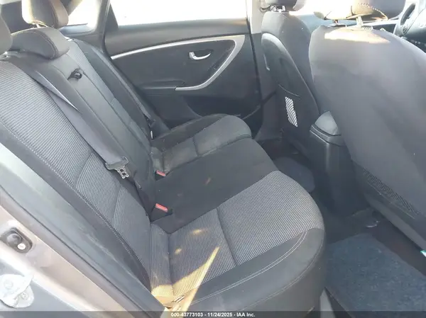 KMHD35LH5GU293089 2016 HYUNDAI ELANTRA - Image 8