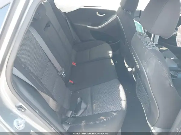 KMHD35LH5GU294209 2016 HYUNDAI ELANTRA - Image 8