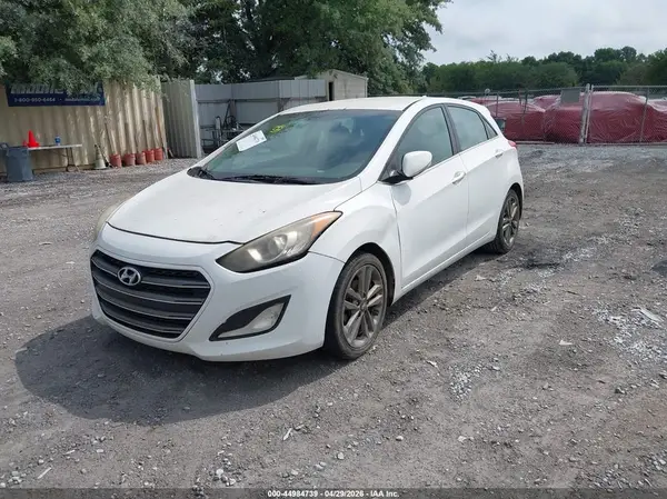 KMHD35LH5GU304074 2016 HYUNDAI ELANTRA - Image 2