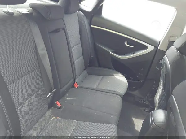 KMHD35LH5GU304074 2016 HYUNDAI ELANTRA - Image 8