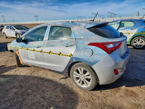 KMHD35LH5GU305158 2016 HYUNDAI ELANTRA - Image 2