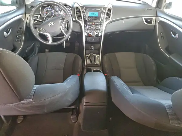 KMHD35LH5GU305290 2016 HYUNDAI ELANTRA - Image 8