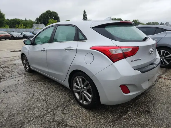 KMHD35LH5GU307587 2016 HYUNDAI ELANTRA - Image 2