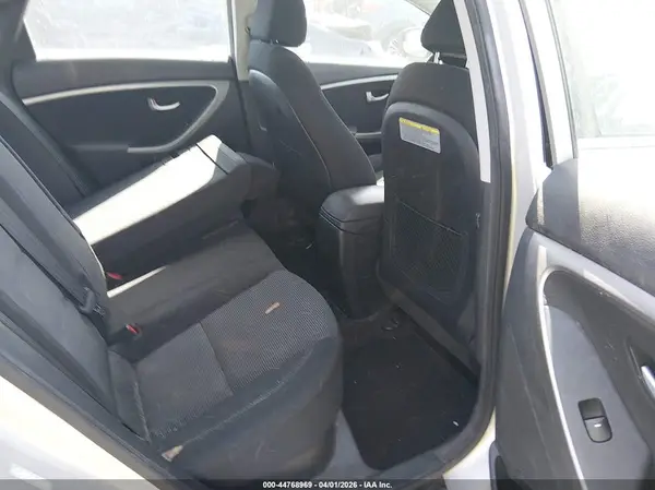 KMHD35LH5GU310294 2016 HYUNDAI ELANTRA - Image 8