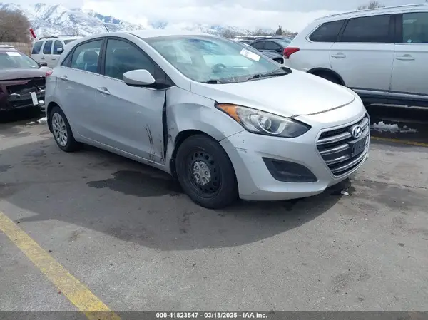 KMHD35LH5GU316015 2016 HYUNDAI ELANTRA - Image 1