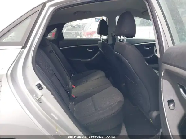 KMHD35LH5GU316015 2016 HYUNDAI ELANTRA - Image 8