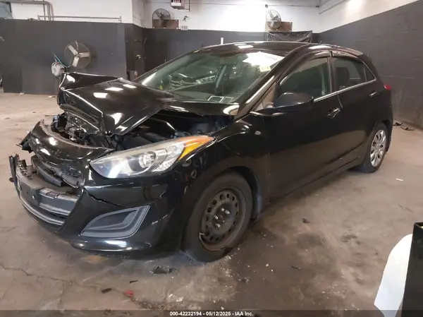 KMHD35LH5GU316631 2016 HYUNDAI ELANTRA - Image 2