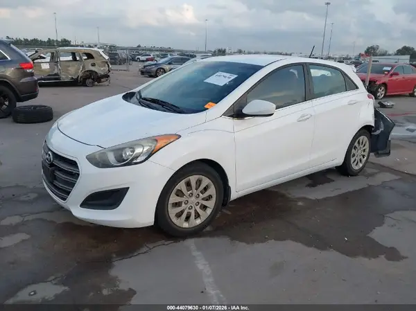 KMHD35LH5GU316998 2016 HYUNDAI ELANTRA - Image 2