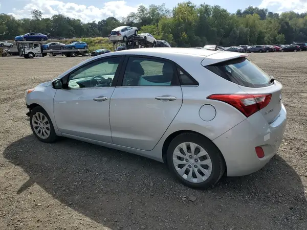KMHD35LH5GU319061 2016 HYUNDAI ELANTRA - Image 2