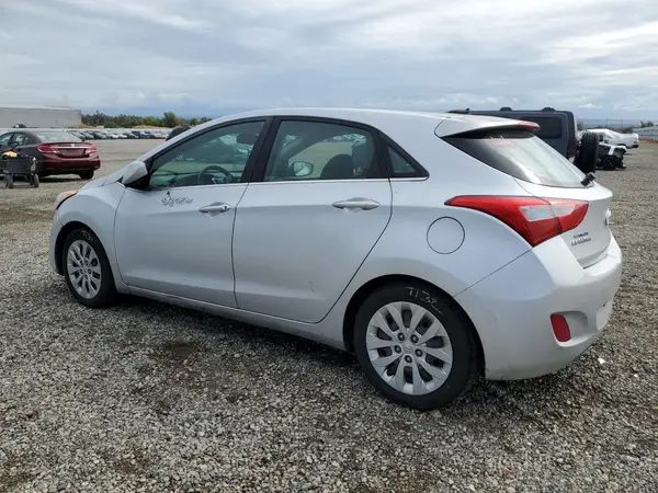 KMHD35LH5GU319416 2016 HYUNDAI ELANTRA - Image 2