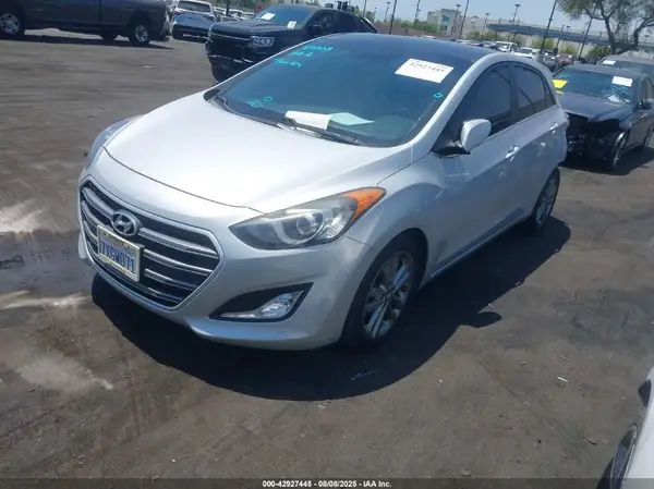 KMHD35LH5GU322025 2016 HYUNDAI ELANTRA - Image 2