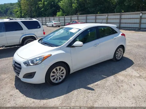 KMHD35LH5GU323644 2016 HYUNDAI ELANTRA - Image 2