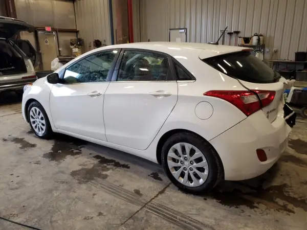 KMHD35LH5GU326978 2016 HYUNDAI ELANTRA - Image 2