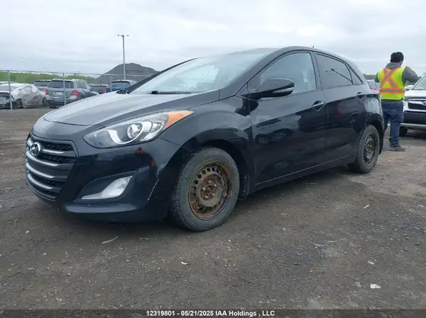 KMHD35LH5GU328214 2016 HYUNDAI ELANTRA - Image 2