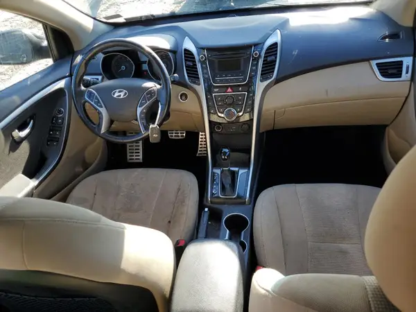 KMHD35LH5GU341030 2016 HYUNDAI ELANTRA - Image 8