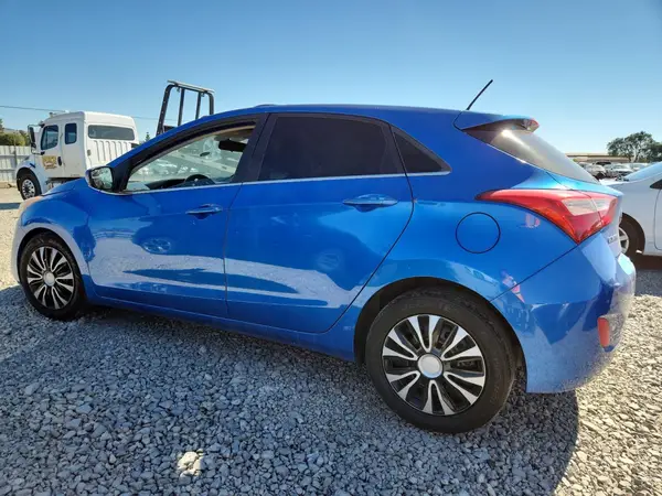 KMHD35LH5HU352398 2017 HYUNDAI ELANTRA - Image 2