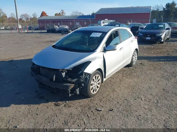 KMHD35LH5HU353048 2017 HYUNDAI ELANTRA - Image 2